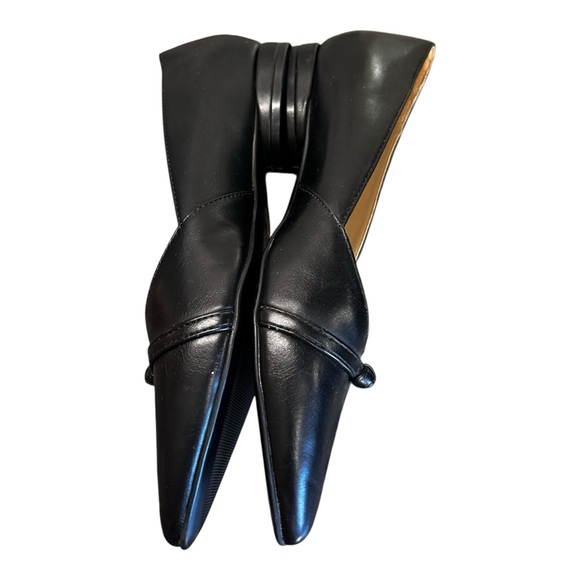 Naturalizer Beau Flats — Size 6 (Like New) Elegant Black Women's Flats - Picture 4 of 10